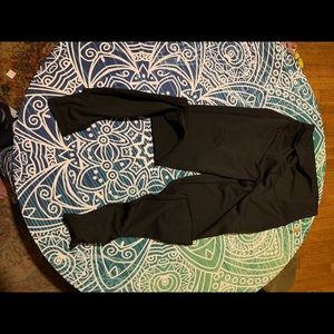 Black leggings Elete active size small